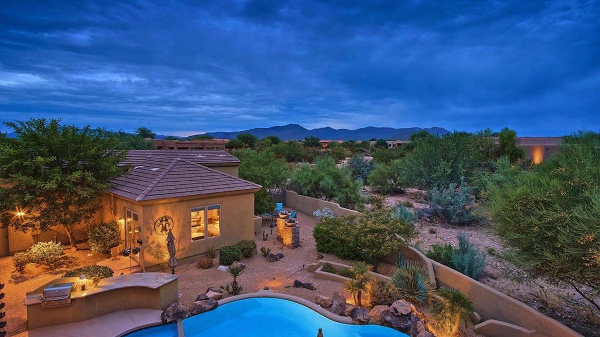 Pinnacle Peak House | Oasis In The Desert Near Prestigious Boulders with Heated Pool, all on One Floor