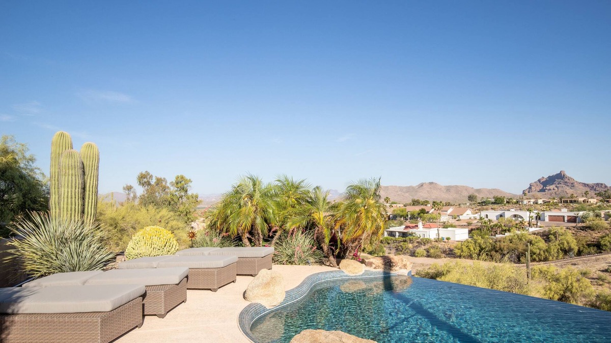 Fountain Hills House | Oasis in the Sun by HomeSlice Stays