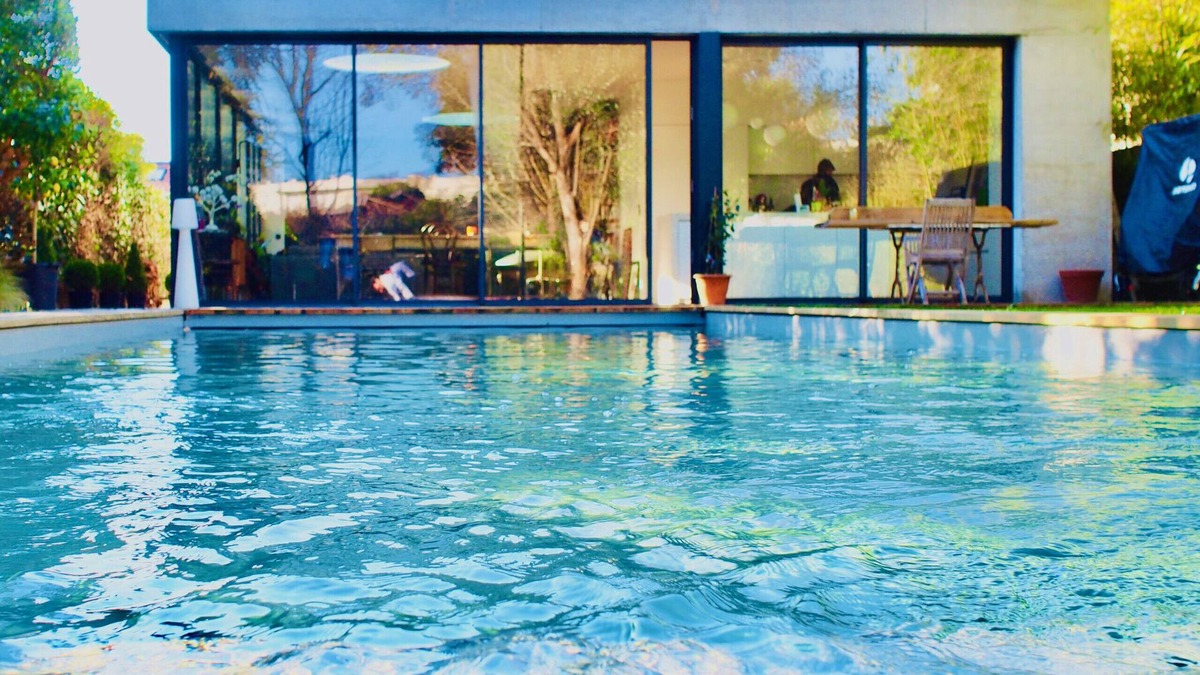 Cauderan Villa | Oasis of greenery and tranquility with swimming pool and sauna