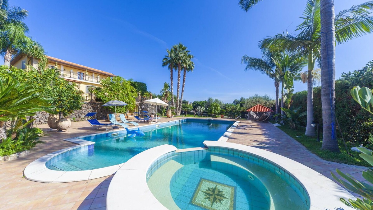 Fiumefreddo di Sicilia Villa | Oasis of peace, unique view, surrounded by orange plantations