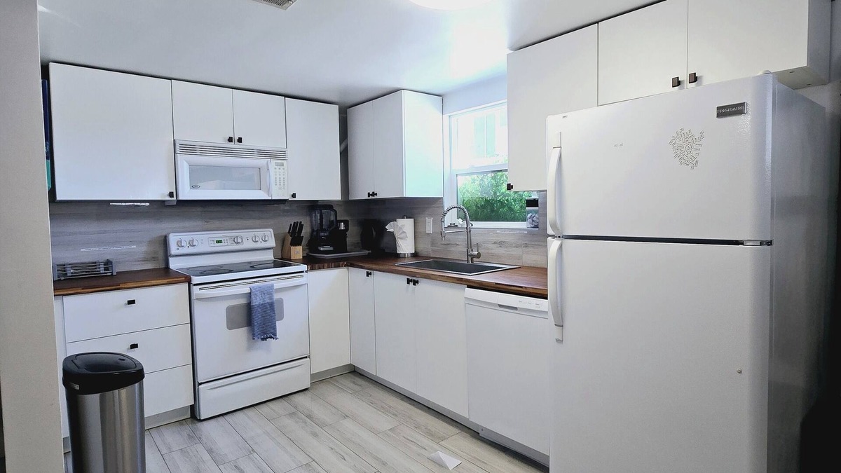 Sugar House Apartment | Oasis on East Bench - Centrally Located to SLC Airport Downtown Ski/Hiking