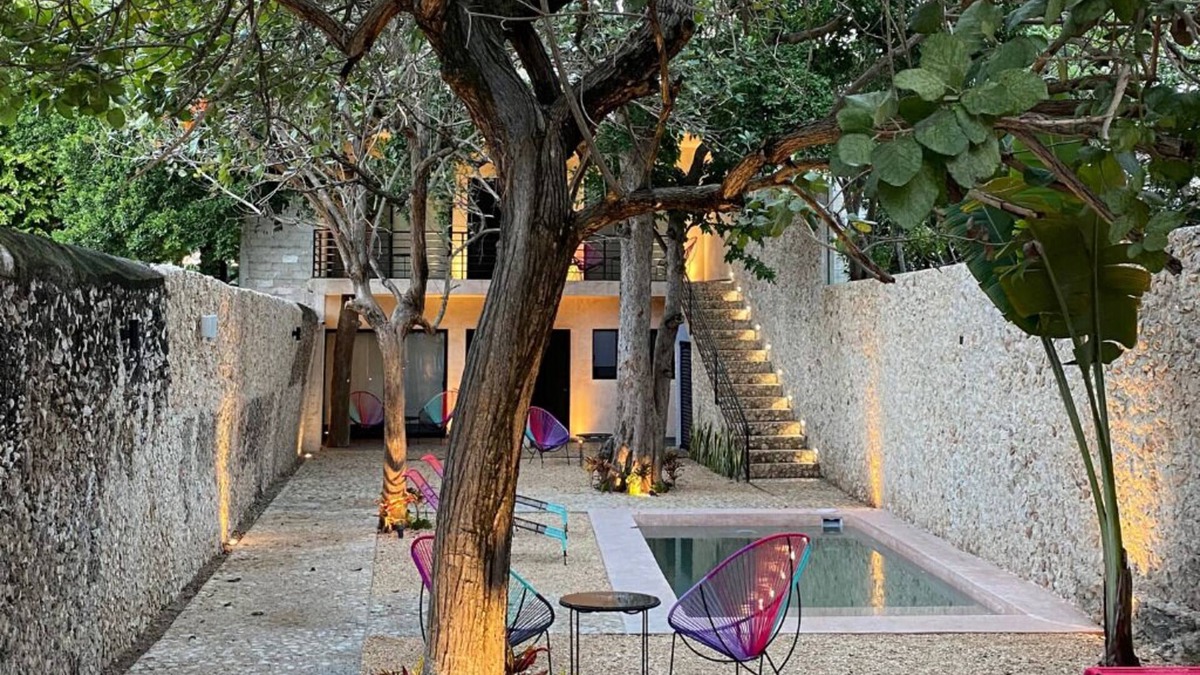 Centro Apartment | Oasis retreat 20 guests, 10 Private Suites, just a few blocks from Plaza Grande!