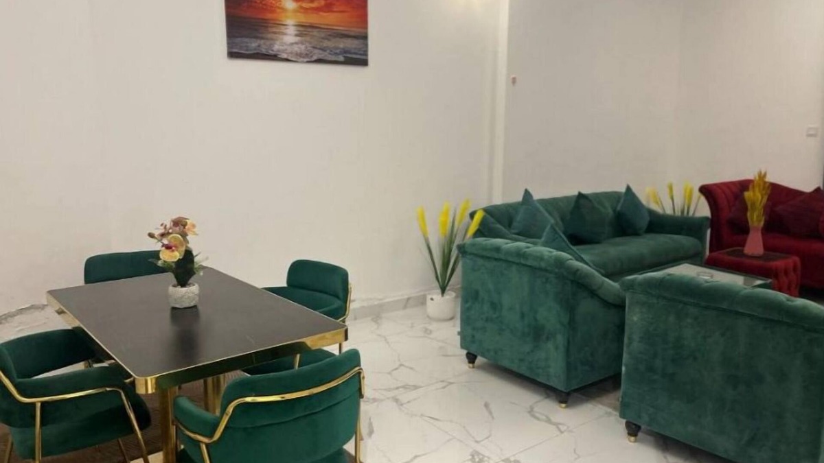 Free Zone Apartment | Oasis tower family apartment 2302