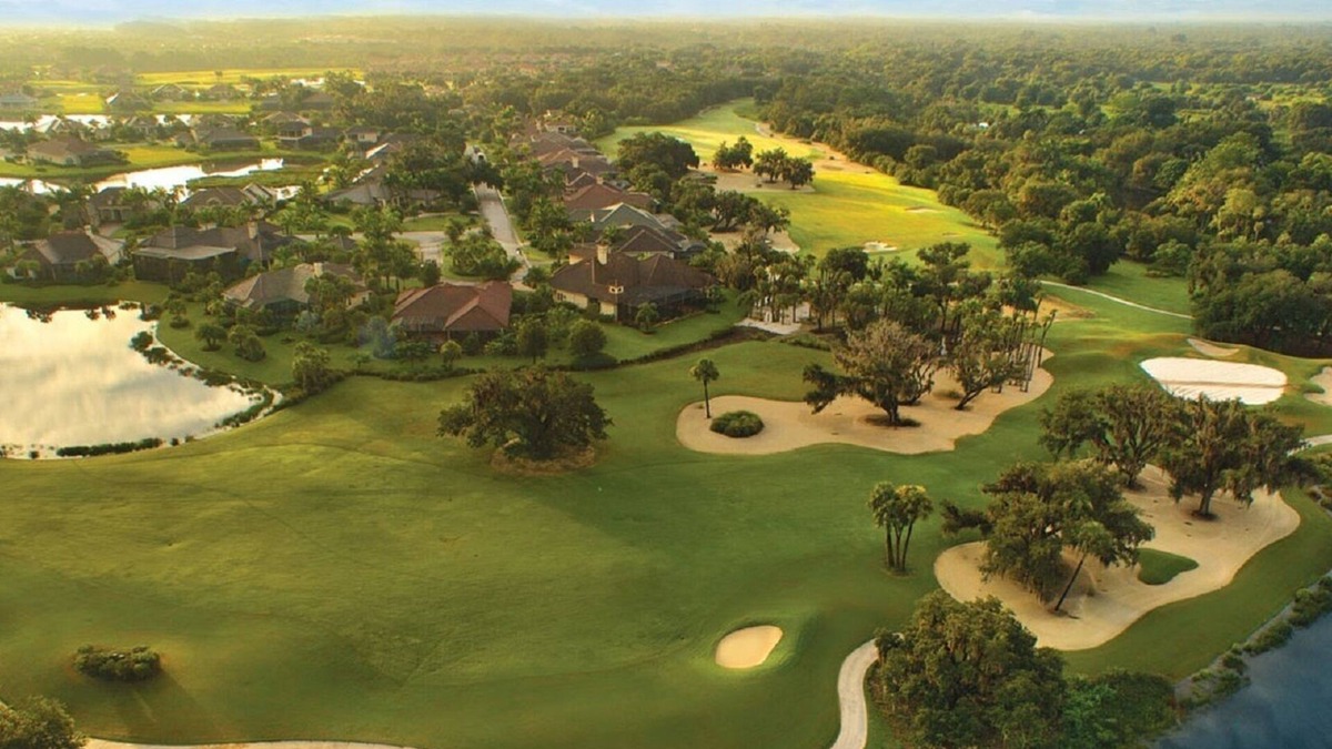 Fellowship House | Ocala Golfing & Horses ! 2-Bdrm/Garage close to WEC & Hits Gym/Pool/Tennis
