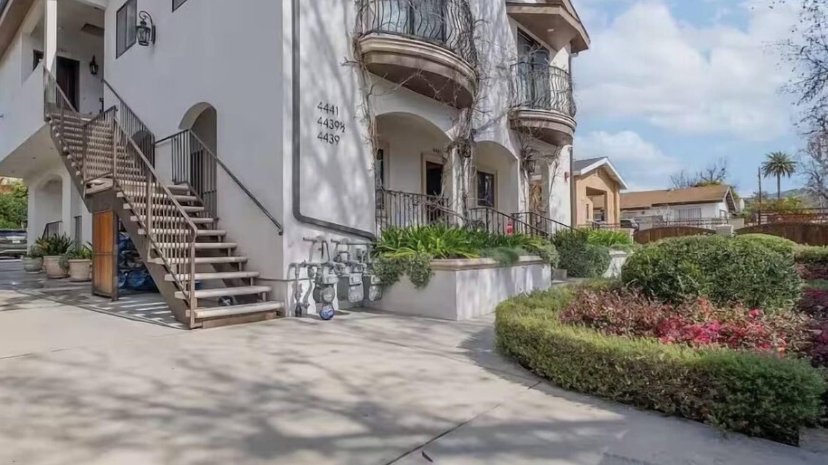 Eagle Rock Apartment | Occidental college