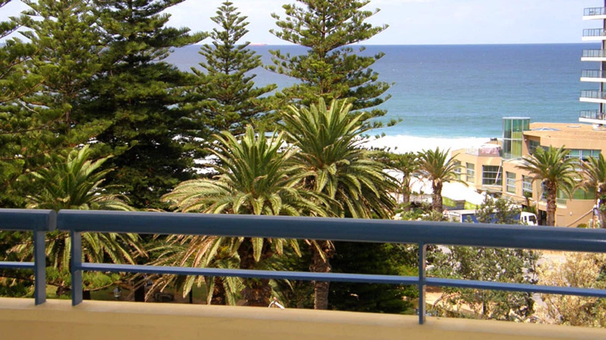 Cronulla Apartment | Ocean View, Lift Access 502 Opposite North Cronulla Beach