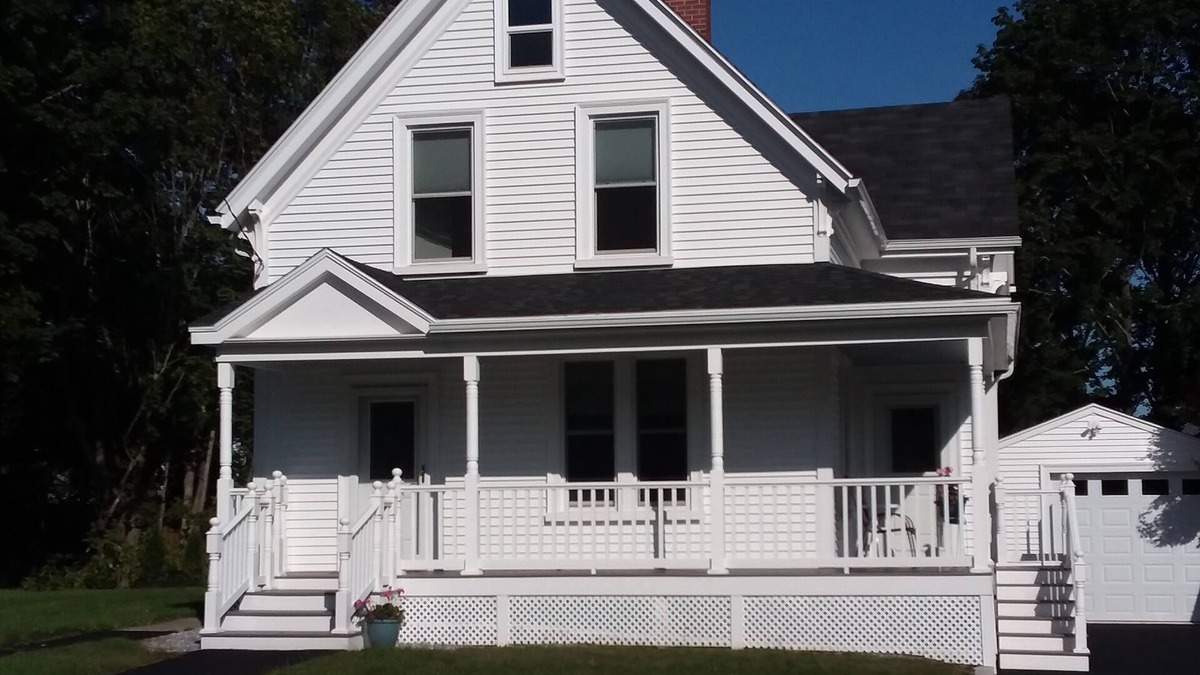 Owls Head House | Ocean Avenue Beach House - Steps to Sandy Beach - Close to Rockland's Main St.