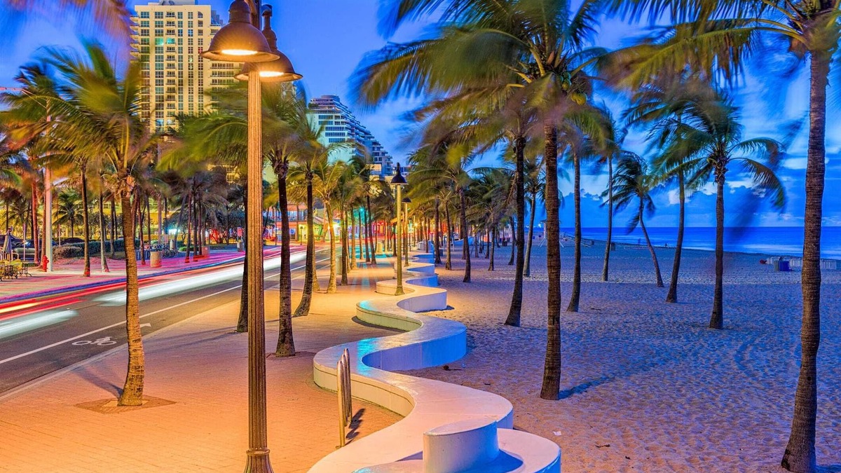 Bermuda Riviera Hotel | Ocean Beach Club Hotel