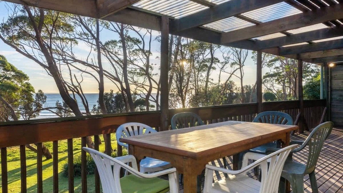 Bawley Point House | Ocean Beach House Sum
