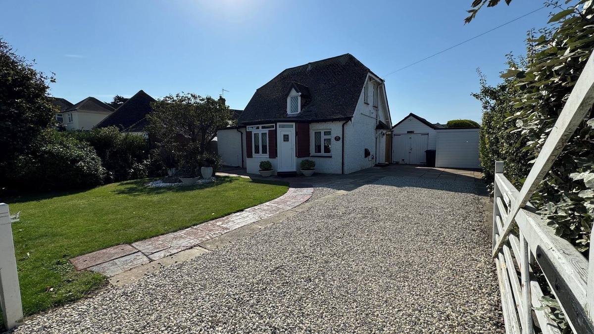Ferring Cottage | Ocean Cottage, Ferring - seaside cottage with it's own bar & EV charger