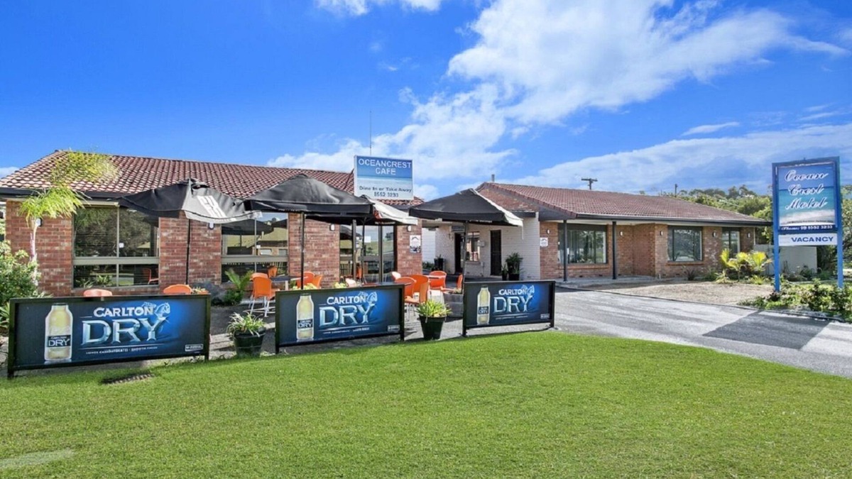 Hayborough Hotel | Ocean Crest Motel