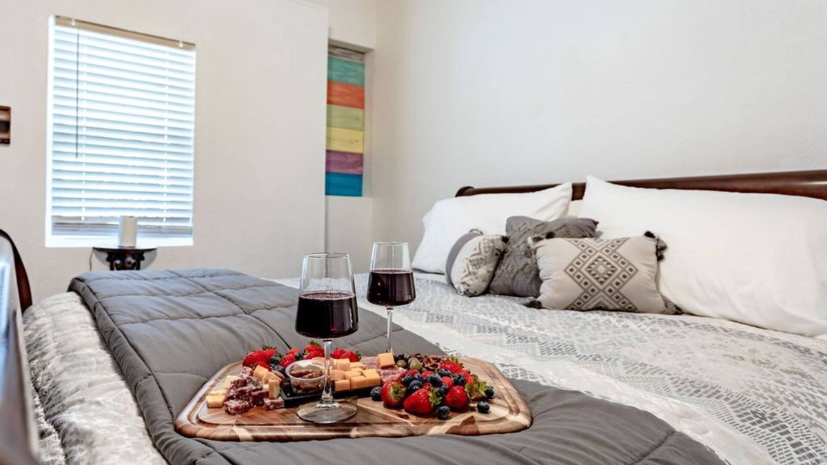 Woodway Apartment | Ocean Dreams