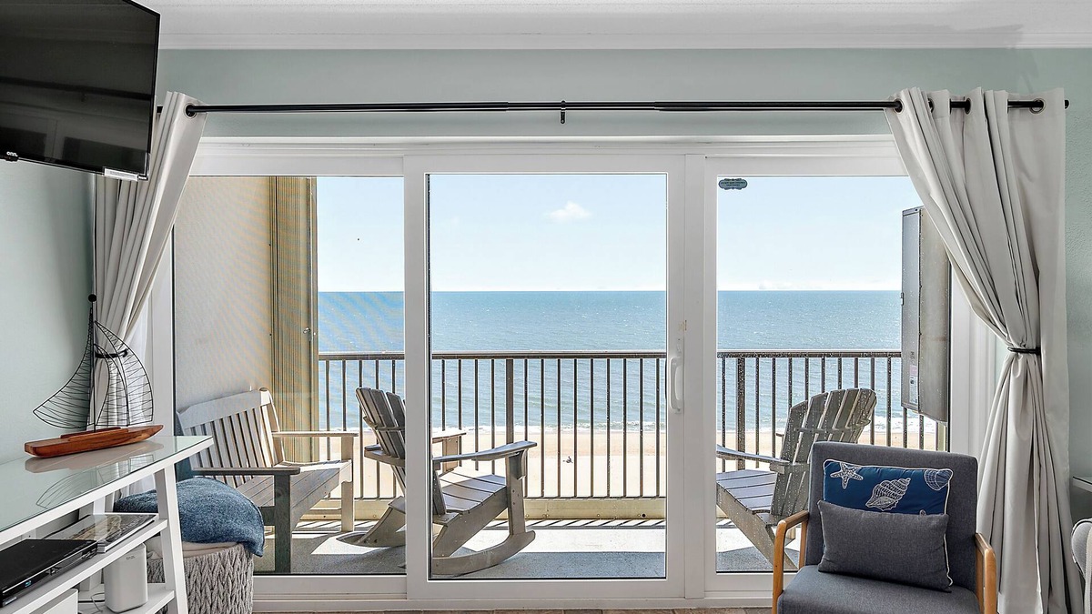 Midtown Ocean City Condo | Ocean Front 1 Bedroom Condo with Outdoor Pool in Sandpiper Dunes!