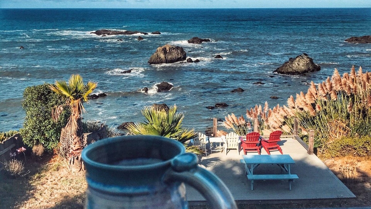 Westport House | Ocean-front Cottage With Magnificent Whitewater Views