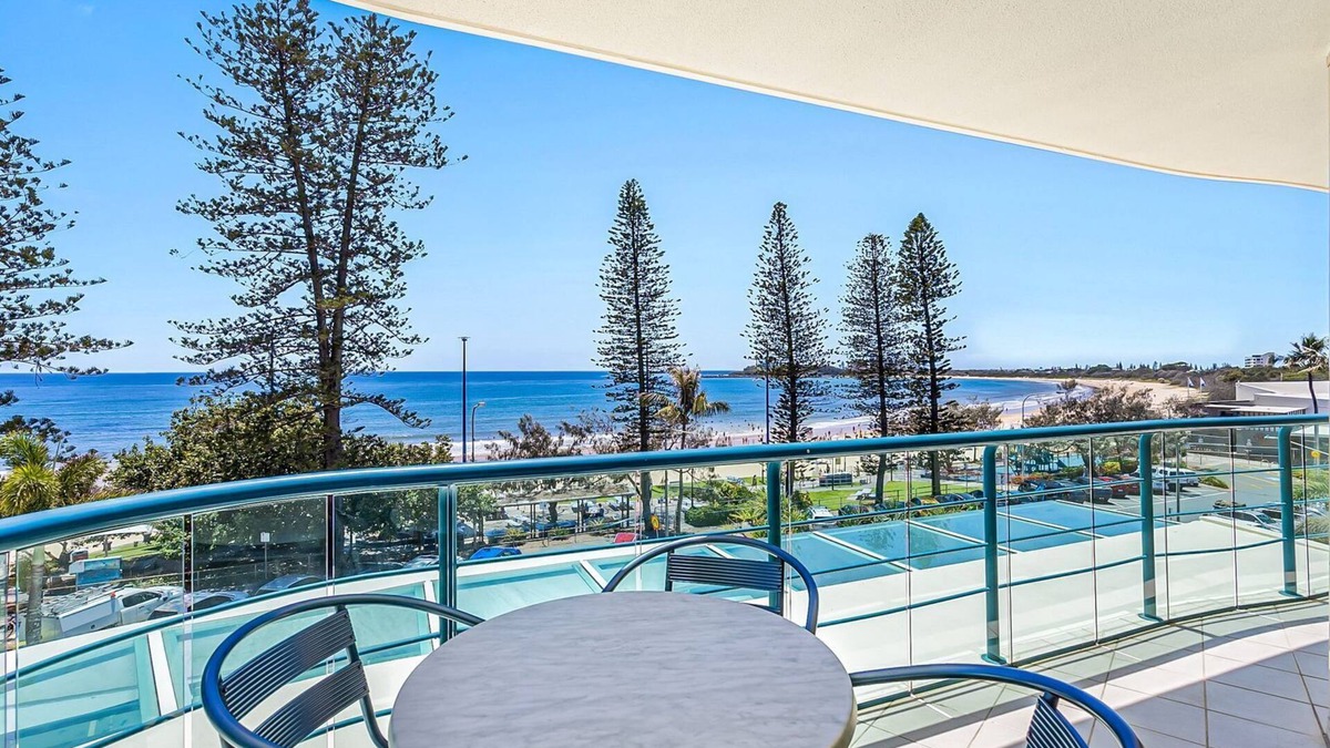 Mooloolaba Apartment | Ocean Front Mooloolaba Esplanade Apartment 2BR