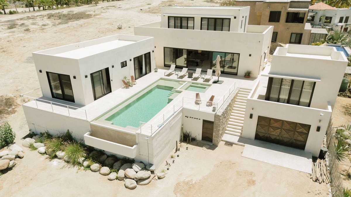 Todos Santos House | Ocean Front, Retreat house w/private pool/hot tub-5min from the beach