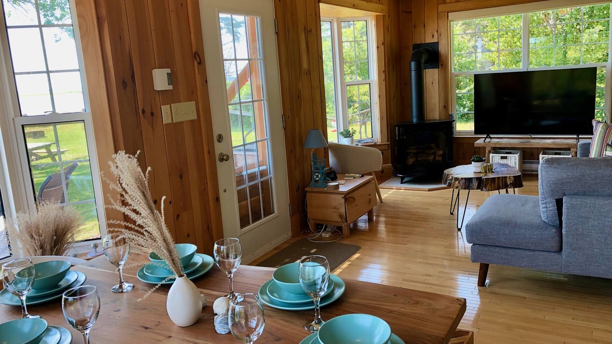 Botsford Ski Chalet | Ocean Front Retreat Beachfront and Nature