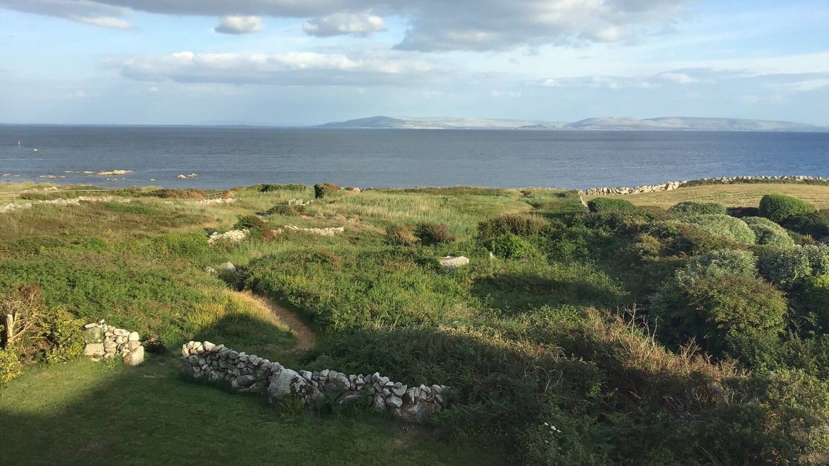 Galway House | OCEAN FRONT SPECTACULAR VIEWS ATLANTIC OCEAN & GALWAY BAY 4 BED 3 BATH TERRACE