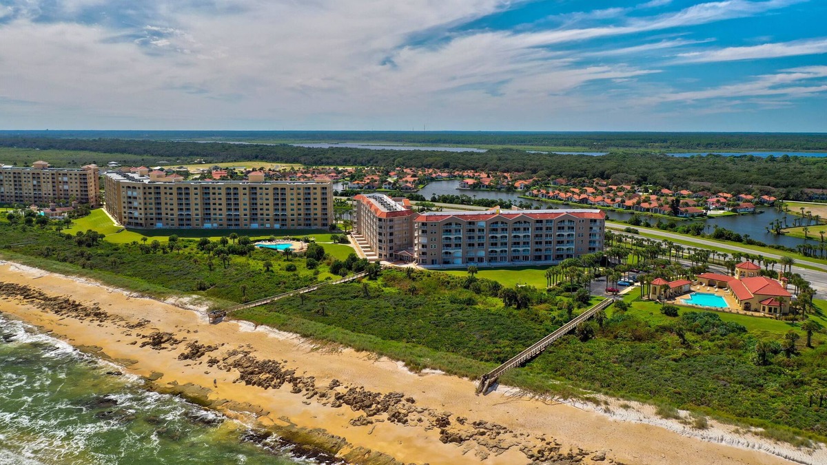 Palm Coast Condo | Ocean Front - Surf Club 1
