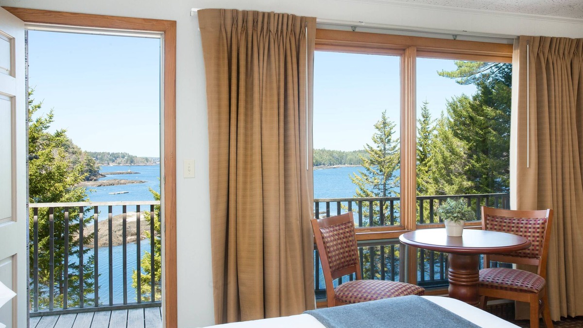 Isle of Springs Hotel | Ocean Gate Resort