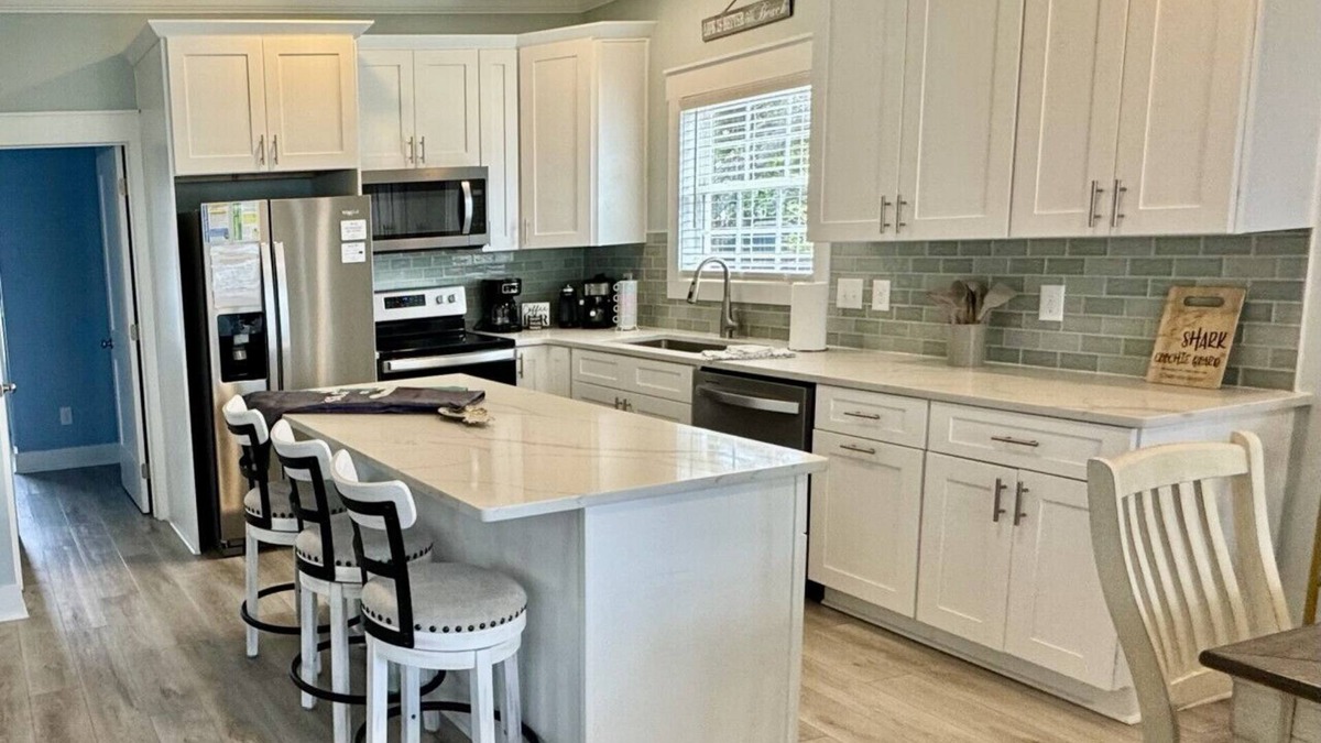Surfside Beach House | Ocean Lakes, Deep Blue, Complementary Golf Cart