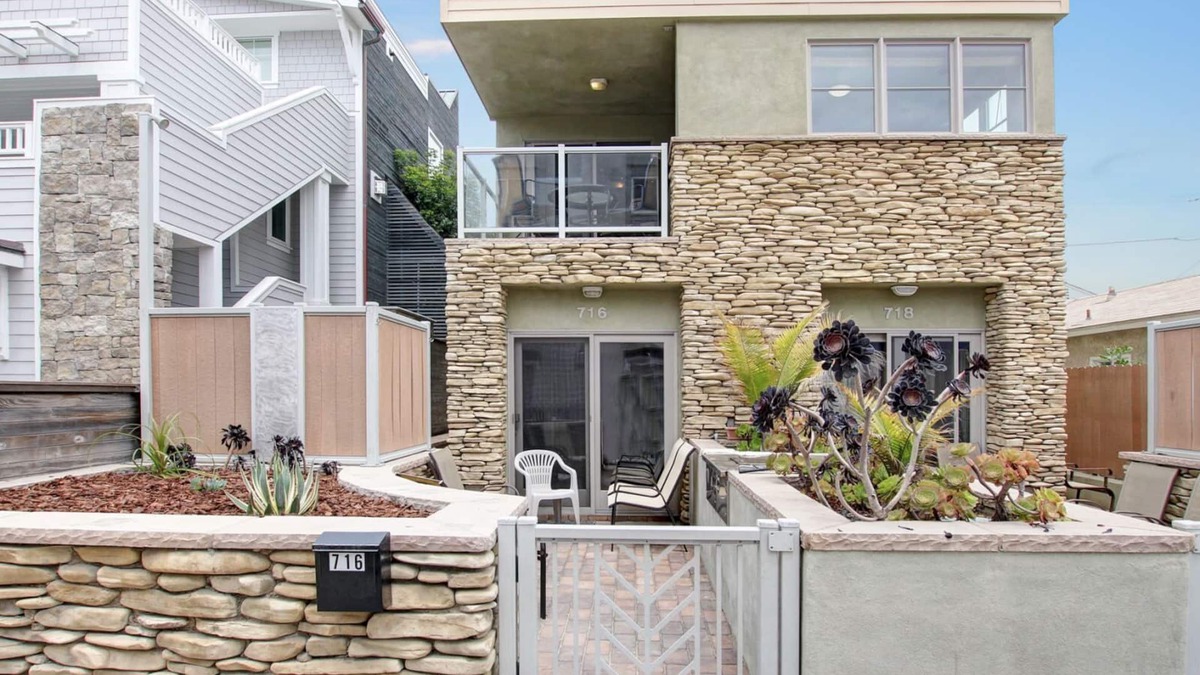 Mission Beach House | Ocean Mist III | 6 Bed, 4.5 Bath