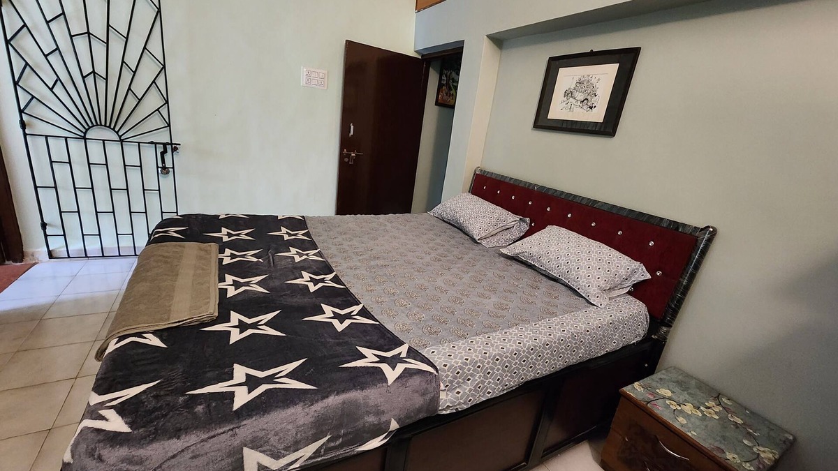 Nagoa House | Ocean Mist Villa - Steps Away from Calangute Beach