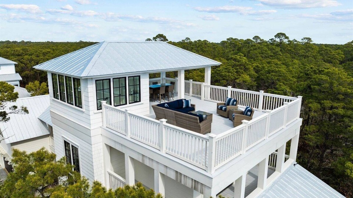West Panama City Beach House | Ocean Rooftop Views~ Golf Cart, Bikes, 5 En Suites