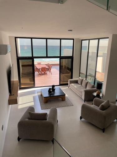 Bimmah Villa | Ocean's Edge