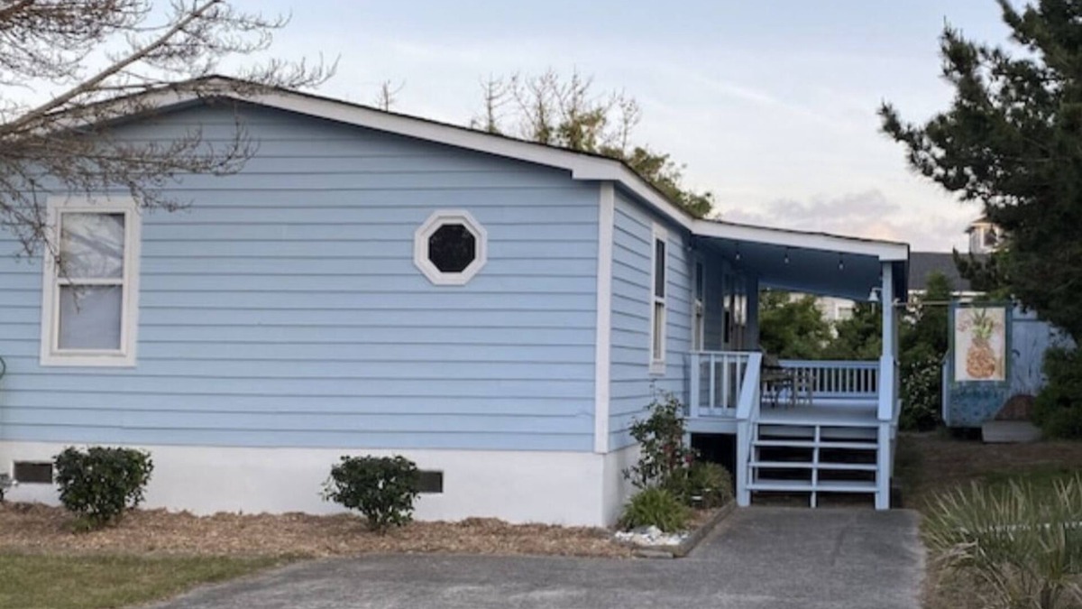 Waves House | OCEAN SIDE Cozy beach cottage getaway at Pelican Pines