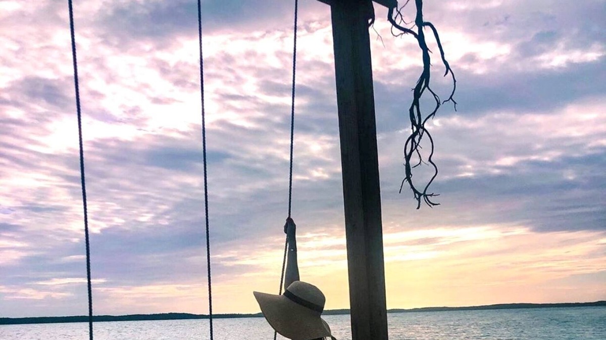 Gregory Town Bed & Breakfast | Ocean Tally