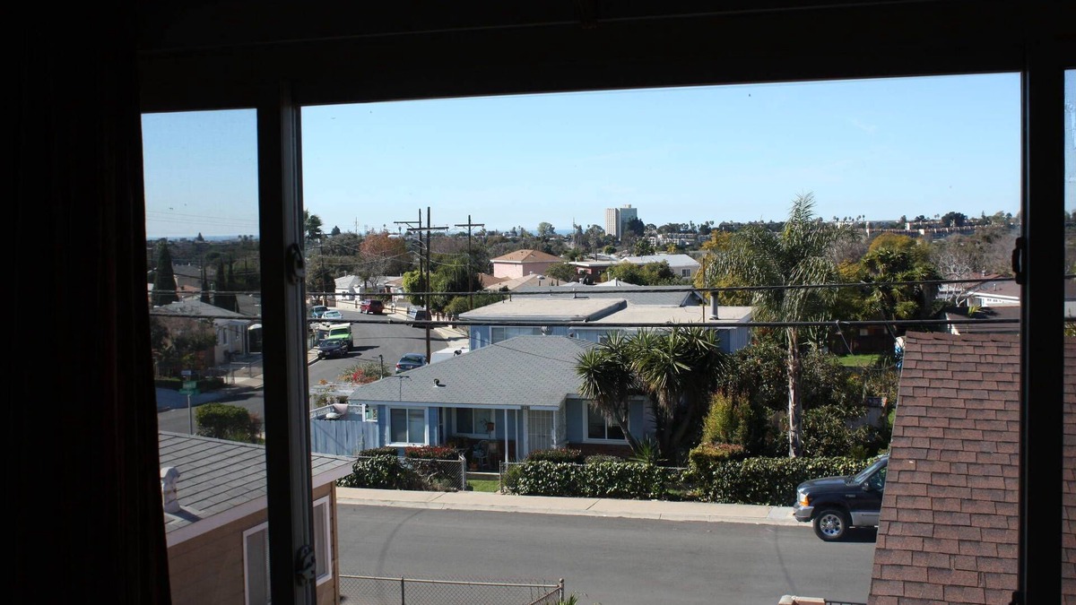 Linda Vista Apartment | Ocean View Central San Diego Treehouse Super Quiet Garden Apartment