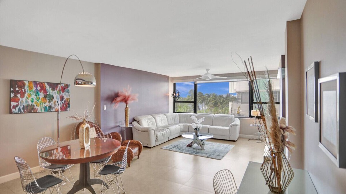 La Gorce Apartment | Ocean View Condo/Beach Service & Pool/618