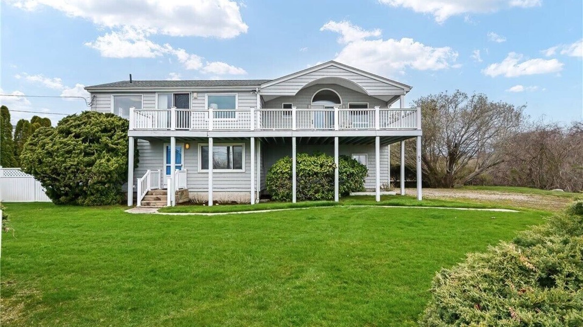Green Hill Cottage | Ocean view cottage in Green Hill 3BR 2 BA
