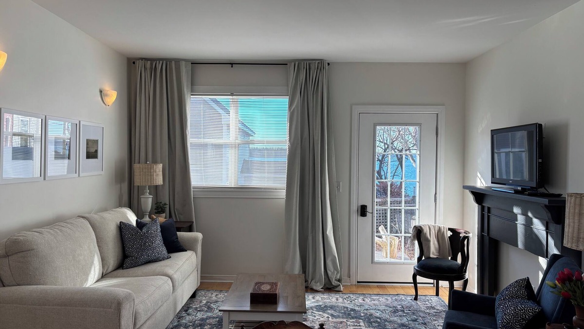 St. Andrews Apartment | Ocean view stay on Vibrant Water St.