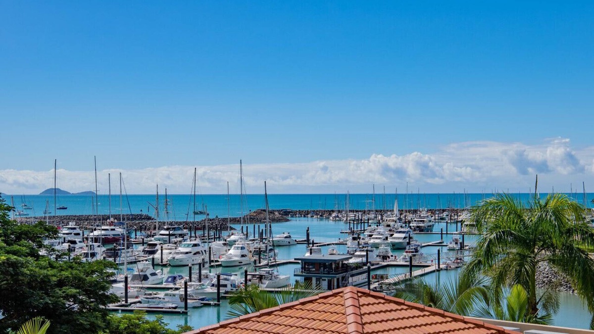 Airlie Beach Apartment | Ocean View studio unit