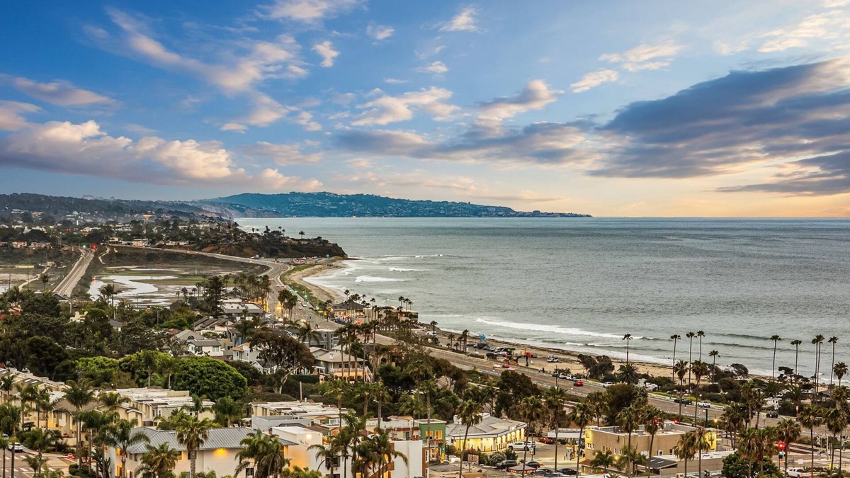 Cardiff-by-the-Sea House | Ocean-View Studio. New, Modern & Walkable to Cardiff Town & Beach