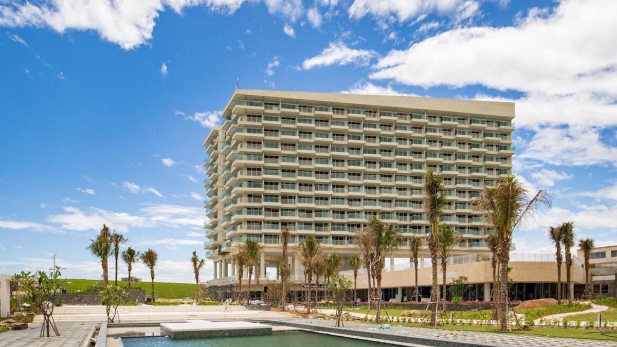 Cam Ranh Hotel | Ocean view suite for 5 ppl at Alma resort