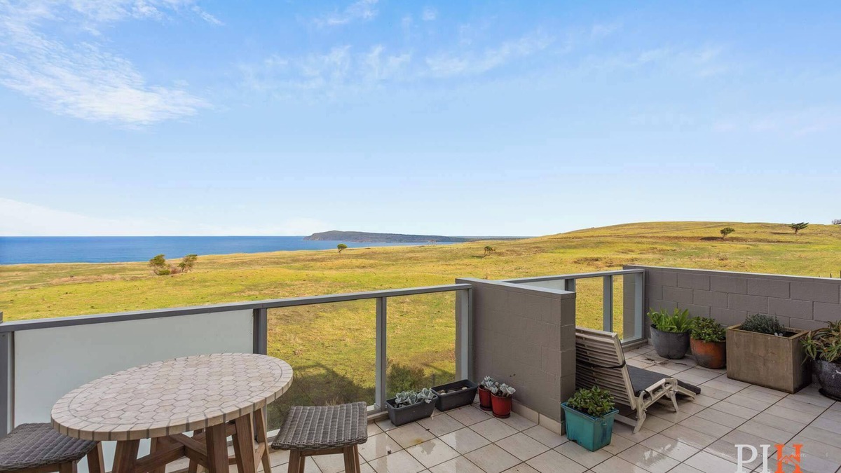 San Remo Apartment | Ocean Views, 2 Bedroom Apartment