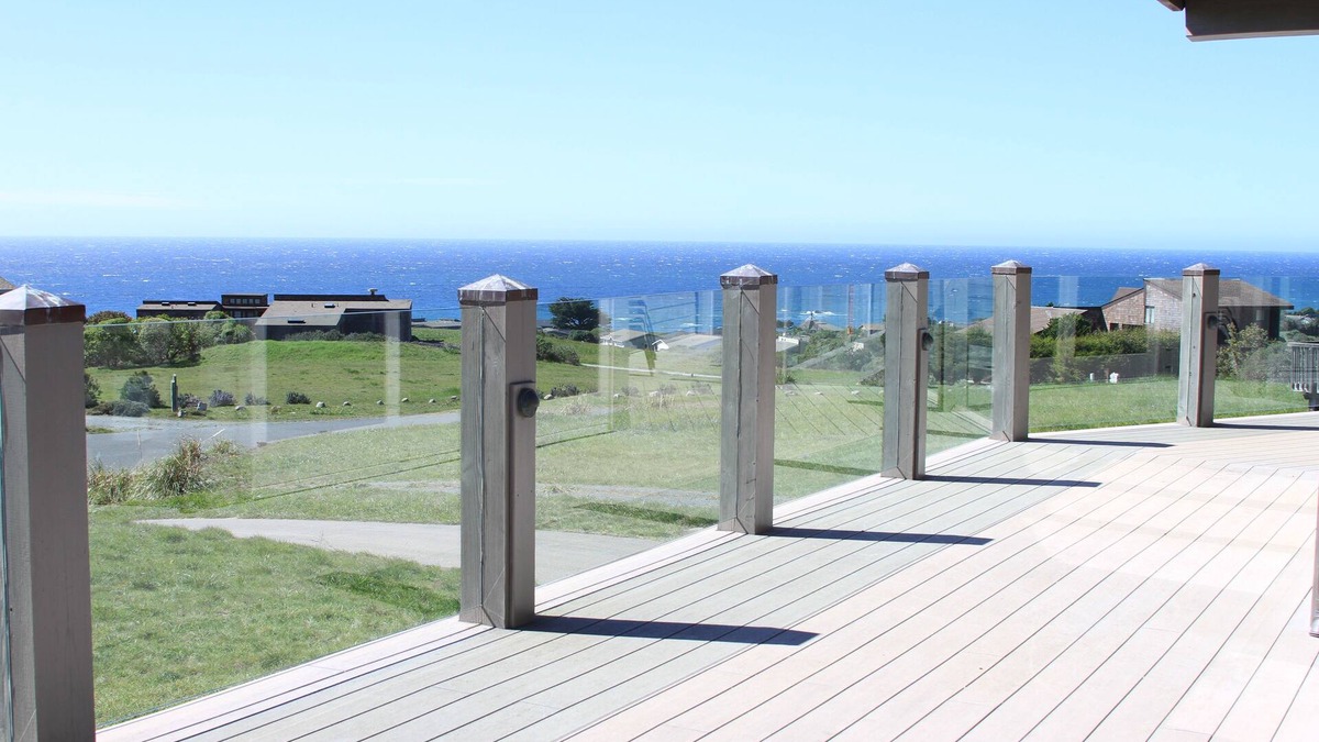 Sereno del Mar House | OCEAN VIEWS FROM EVERY ROOM! - WALK TO BEACH! - FREE WIFI! - 3,300 sqft