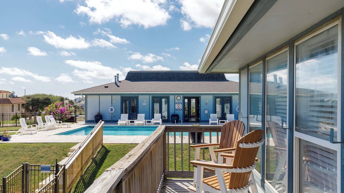 Port Aransas Condo | Ocean Views | Long Term STays