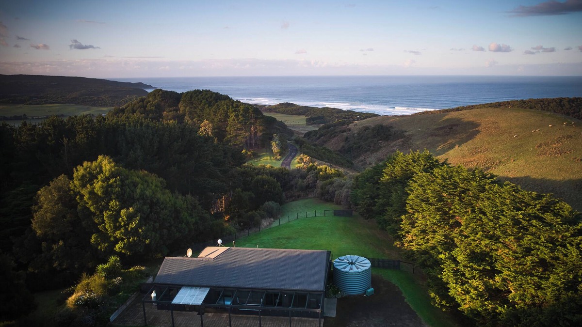 Johanna Cottage | Ocean views, rolling hills. The ulimate country cottage! Pet Friendly