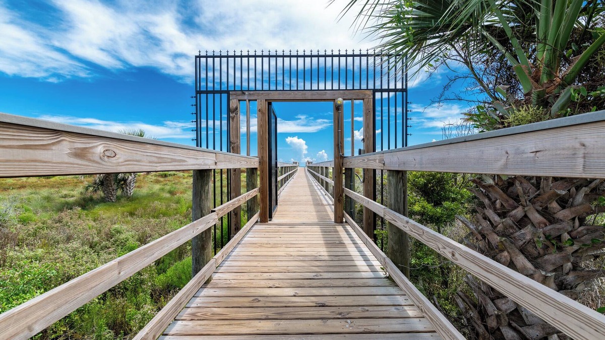 Butler Beach Condo | Ocean Village Club P33
