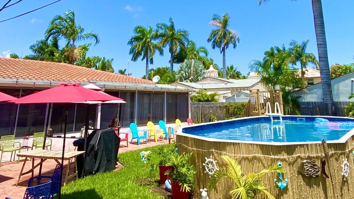 Hollywood Lakes House | OCEAN WALK HOLLYWOOD HOUSE WITH POOL & BBQ