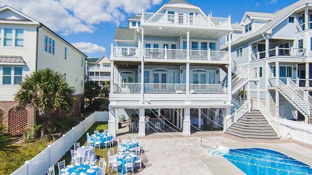Ocean Isle Beach House | Oceanfront 10 bdrms private pool and tiki bar
