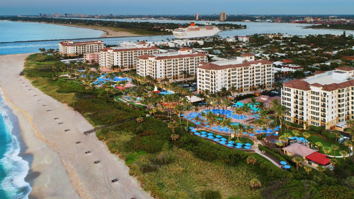 Palm Beach Shores Resort | Oceanfront - 2 Bedroom - Marriott's Ocean Pointe - Full Resort Access