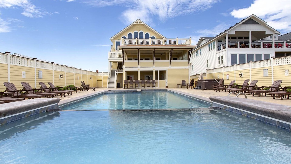Kill Devil Hills House | OCEANFRONT, 22 BRs, ELEV, Pool, H Tub, Theater Rm, Rec Rm, KD505, Beyond Paradise