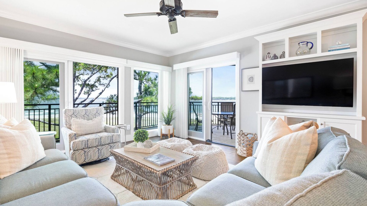 South Beach Condo | Oceanfront, 4th Floor, Updated, Open Plan & Super Stylish