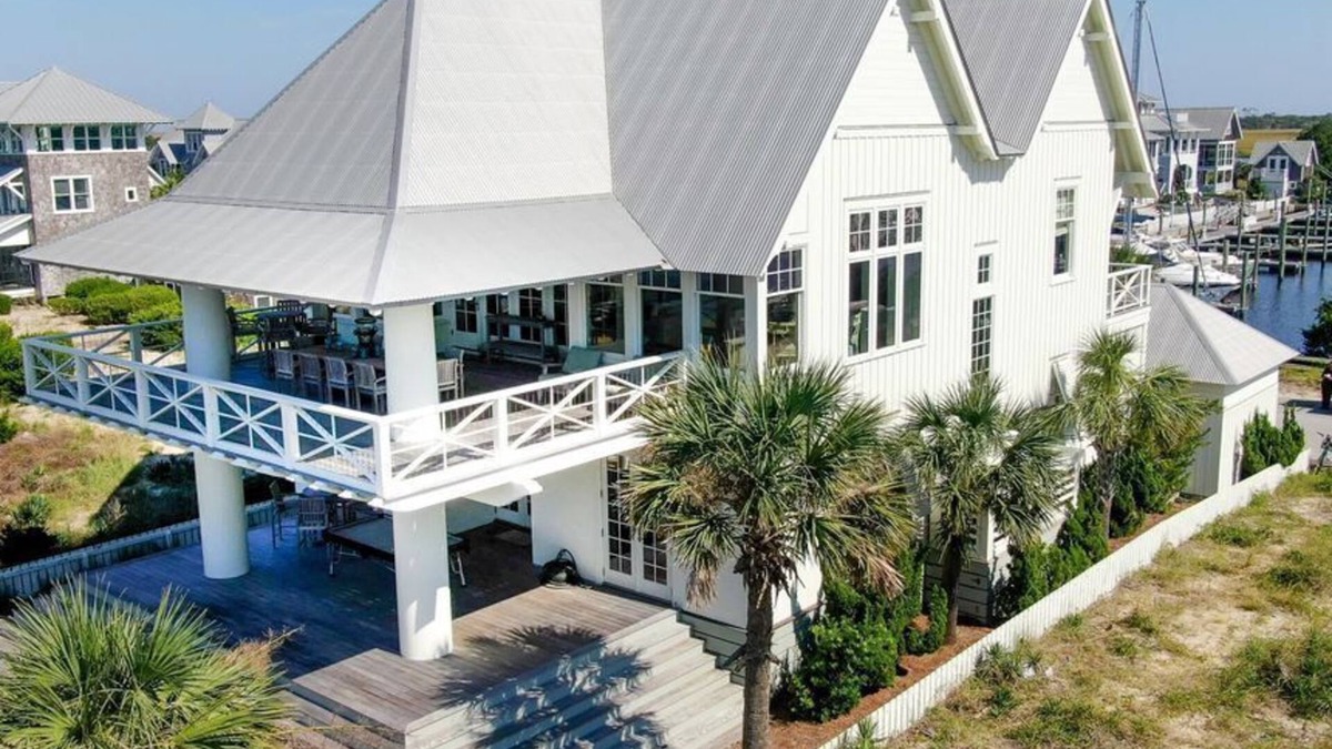 Bald Head Island House | Oceanfront 5 bedroom located in Harbour Village on Bald Head Island
