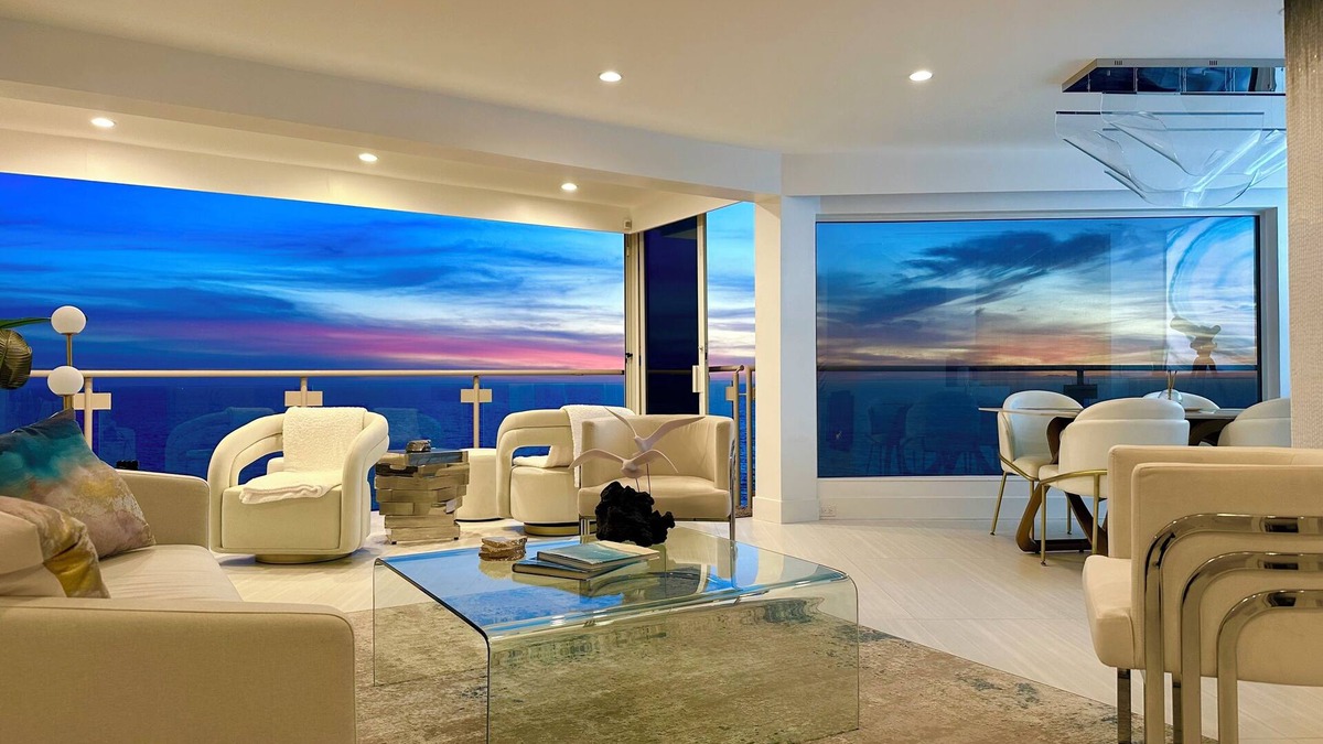 South Laguna Condo | Oceanfront condo located at the end of Table Rock in Laguna Beach!